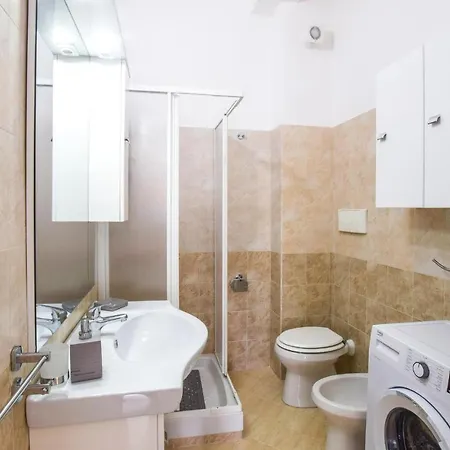 Apartment Cozy In With Jacuzzi